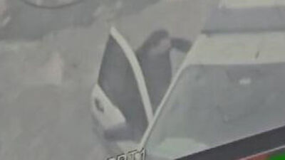 İstanbul'da polislere bıçaklı saldırı!