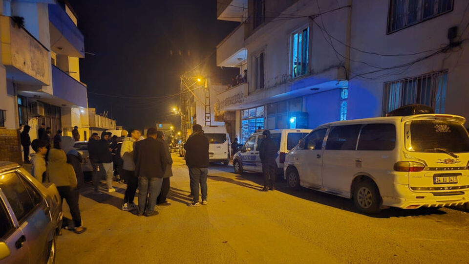 İş yeri ile ev kurşunlandı! O anlar kamerada