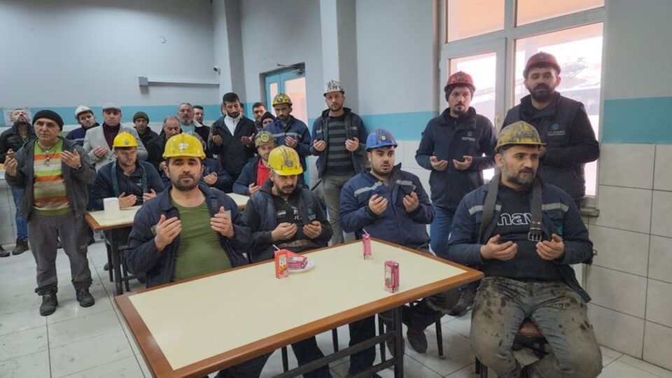 35 yıl önce ölen 68 maden işçisi anıldı