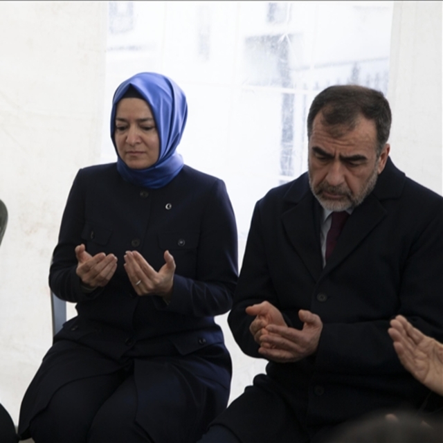 Kaya'dan şehit ailesine taziye ziyareti