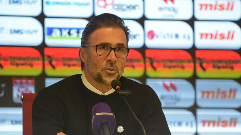 "Bazı futbolcular gitmek istemiyor"