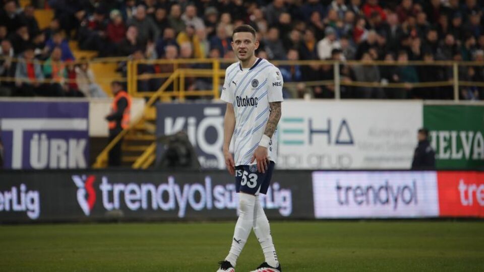 Szymanski cezalı duruma düştü