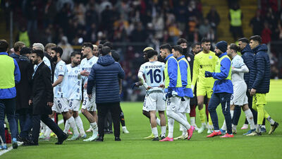 Adana Demirspor sahadan çekildi!