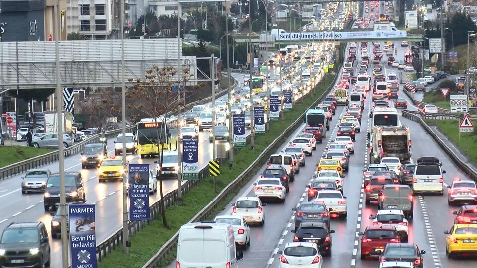 İstanbul'da pazartesi trafiği