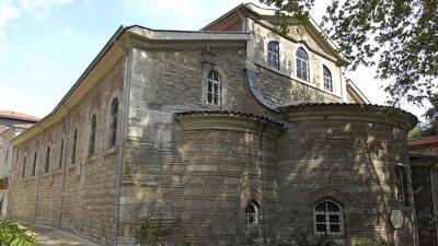 Kilisede ayinler askıya alındı