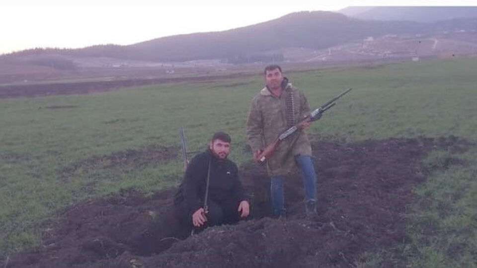 Çiftçilerin yaban domuzu nöbeti