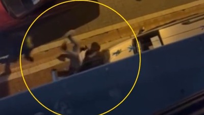 Araba hırsızını ellerinden kaçırdılar!