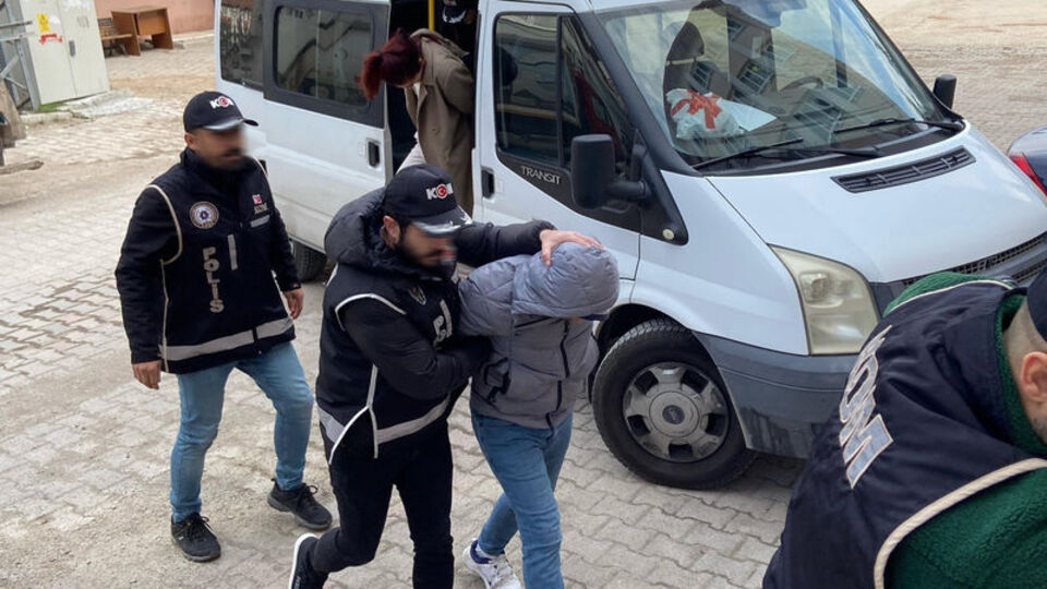 Silah kaçakçılığı operasyonu: 4 tutuklama