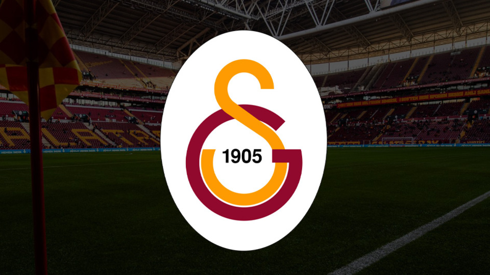 Galatasaray'a genç stoper!