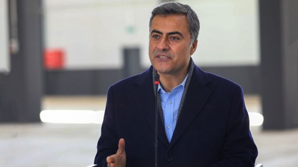 Van Belediye Başkanı Zeydan'a 3 yıl 9 ay hapis!