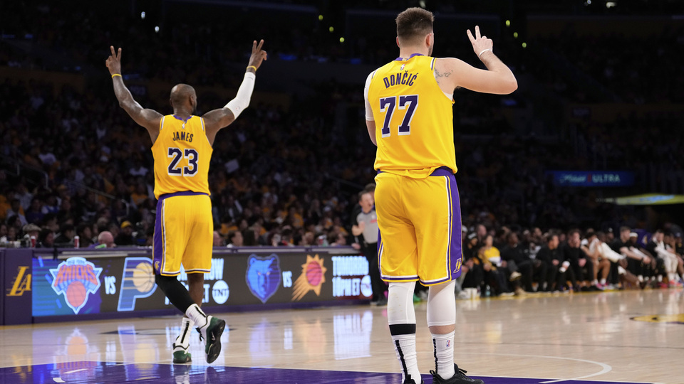 Doncic formayı giydi, Lakers kazandı!