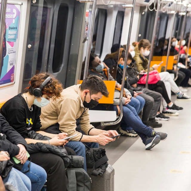  Virüslere karşı maske uyarısı!