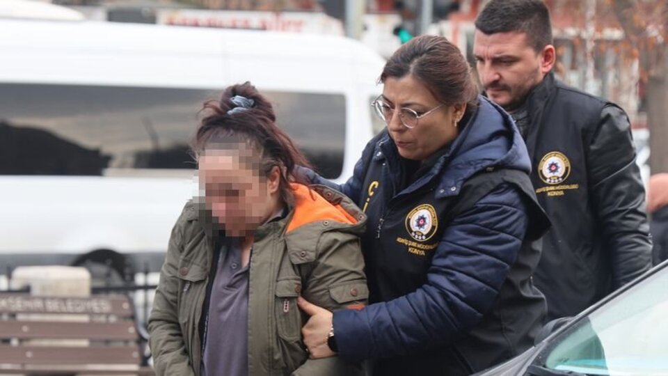 Otomobilde cinayet! Karısı gözaltında