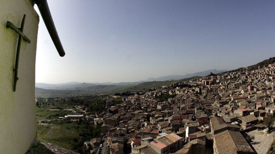 İtalya'da Sicilya mafyasına operasyon