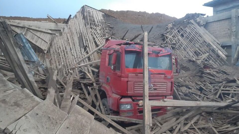 Tokat'ta garajın çatısı çöktü