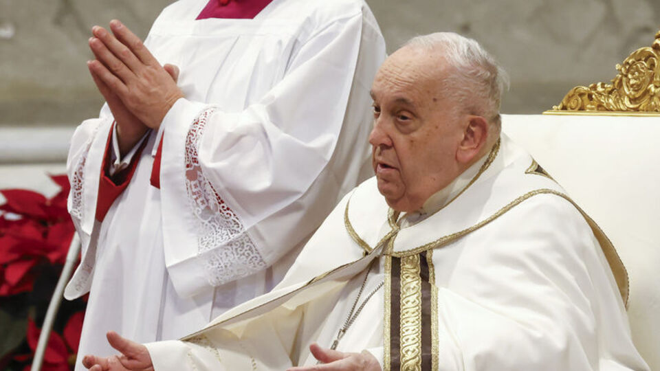 Papa'dan Trump'a eleştiri