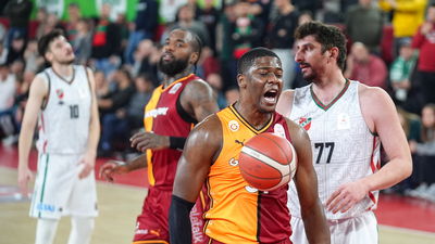 Galatasaray, Dörtlü Final'e kaldı!