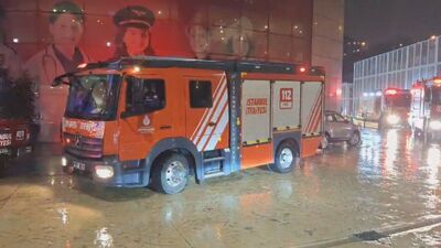 Akasya AVM'de yangın çıktı