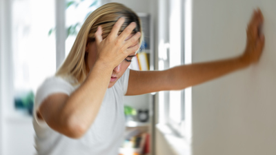 İnme belirtileri için 'fast' testini uygulayın