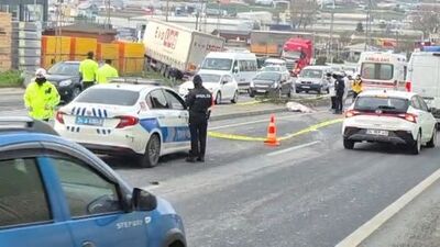 Sürücüsünü ezen TIR karşı şeride geçti!