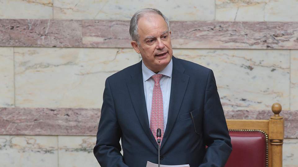 Komşunun yeni cumhurbaşkanı Konstantinos Tasulas