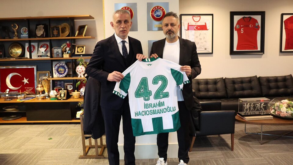 Konyaspor'dan Hacıosmanoğlu'na ziyaret!