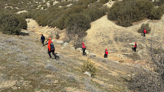 Isparta'da kayıp çocuk aranıyor