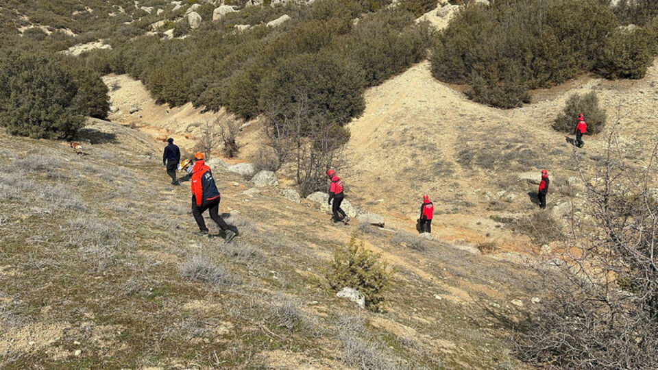 Isparta'da kayıp çocuk aranıyor