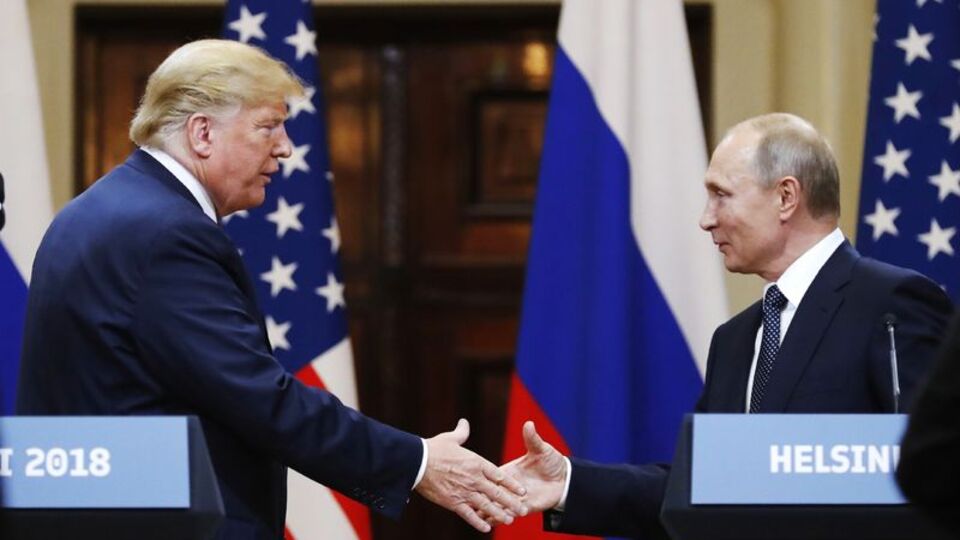 1.5 saatlik görüşme: Trump Putin ile barışı konuştu