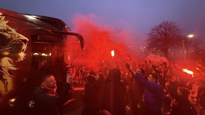 G.Saray'a Amsterdam'da coşkulu karşılama!