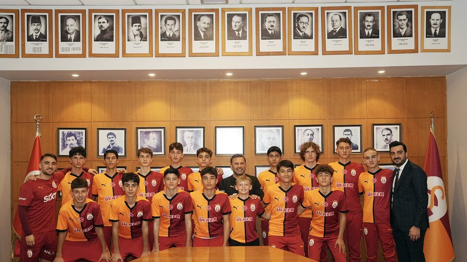 Galatasaray'a gençlik aşısı!