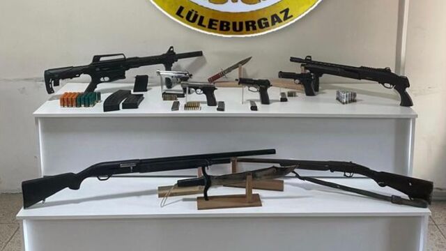 Silah görseli paylaşan 12 kişiye gözaltı