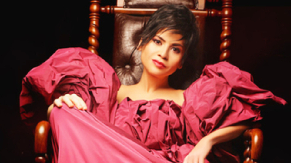 Sevgililer Günü'ne yalnız girenlere destek verdi