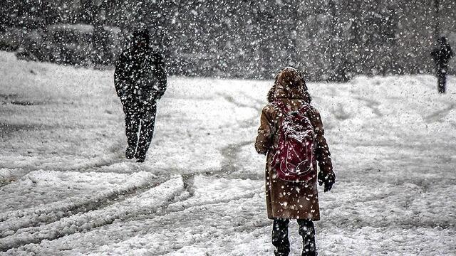 Eğitime kar engeli! İşte okulların tatil edildiği iller...