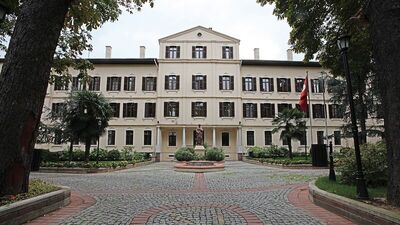 Fransız liselerine ceza yağdı