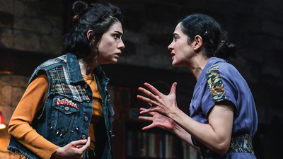 'Timsah Ateşi'nin sahnede 4. sezonu