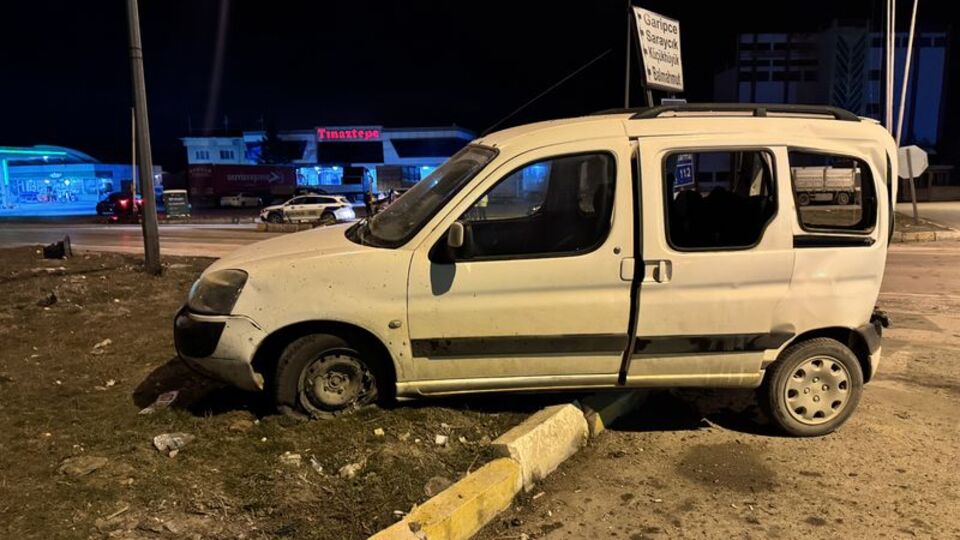 AK Partili milletvekili ile il başkanı kaza geçirdi