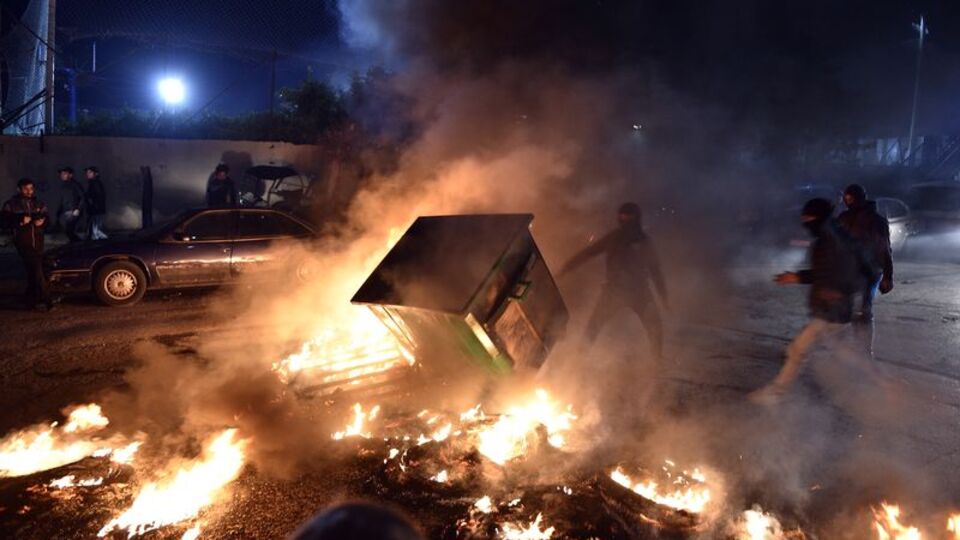 Hizbullah destekçileri UNIFIL'e saldırdı