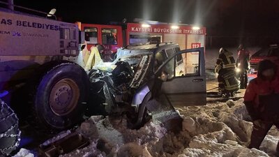 Kayseri'de feci kaza: 2 ağır yaralı