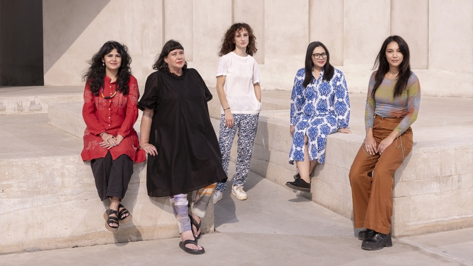 SAHA'dan sanatçlara destek