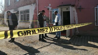 Baba oğlunu keser ile öldürdü