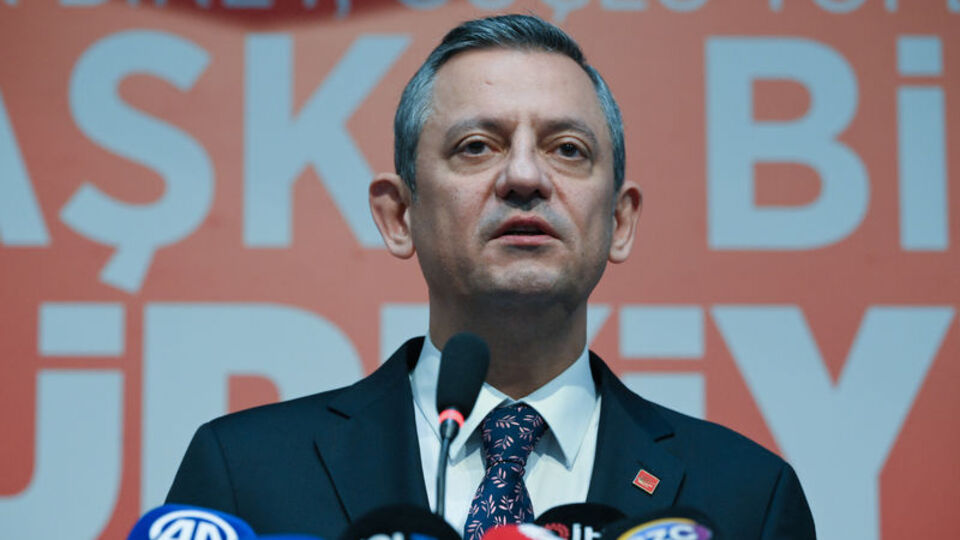 Özel'den ön seçim açıklaması