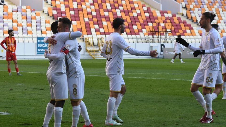 Manisa FK'dan 6 gollü galibiyet!