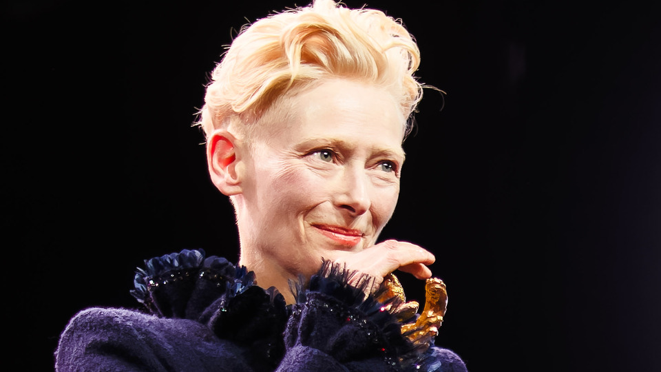 Oyunculuğa ara vereceğini açıkladı