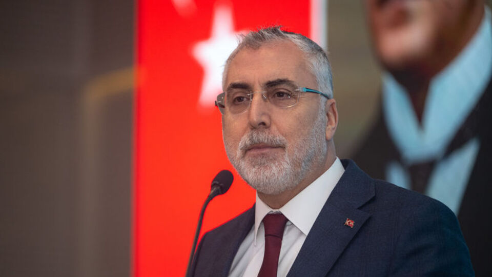 Işıkhan: Vesayet odaklarının yön verdiği dönemler tarih oldu