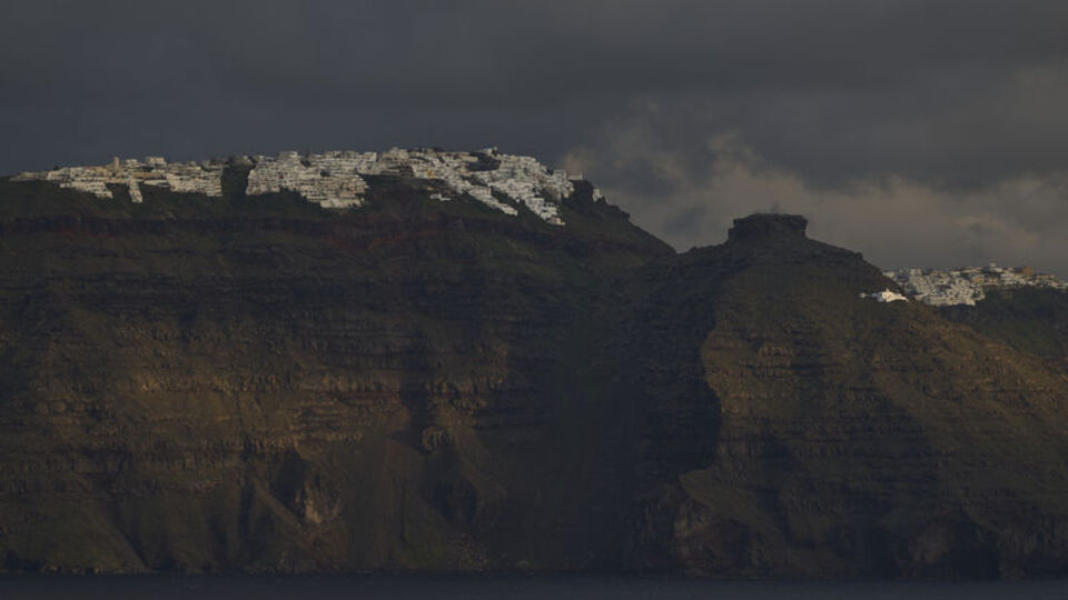 Yunanistan'da 4 adada eğitime bir hafta ara verildi