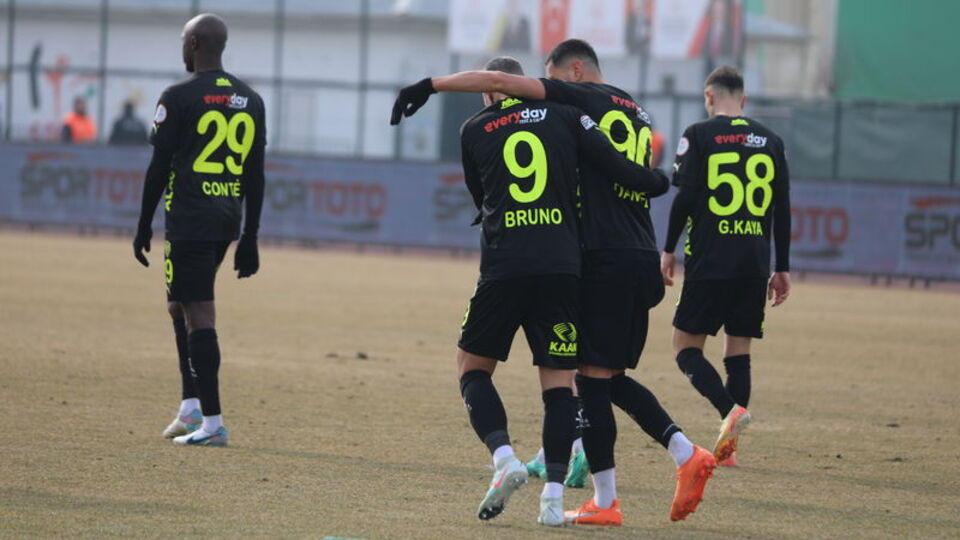 Iğdır FK, 3 puanı 3 golle aldı!
