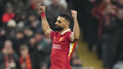 Liverpool doludizgin lider!