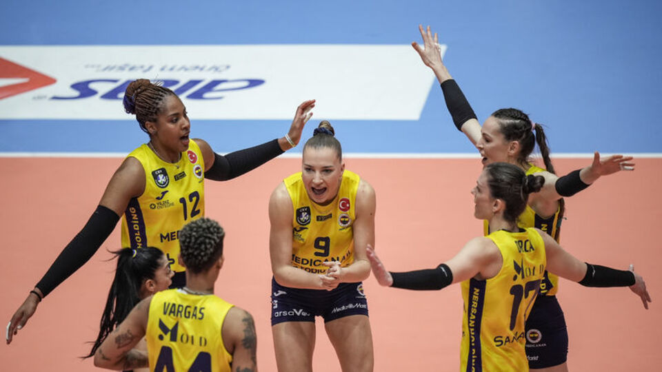 Fenerbahçe, Aras Kargo'ya set vermedi!