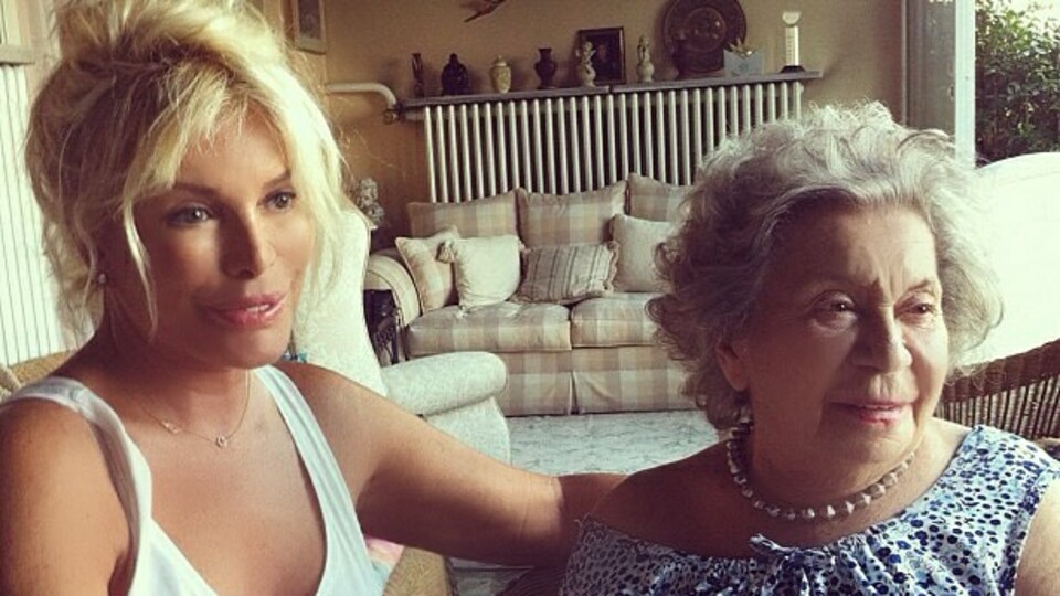 "Saygı ve rahmetle anıyorum"